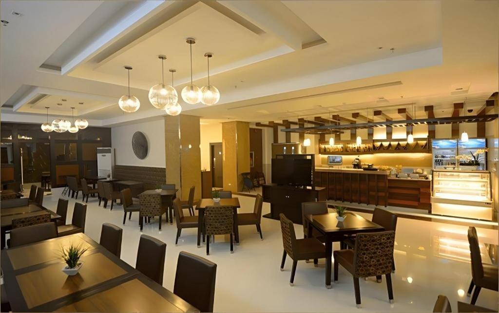 Diversion 21 Hotel Iloilo City Exteriér fotografie